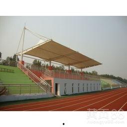 操场主席台背景,“操场主席台背景下的青春印记与时代变迁”